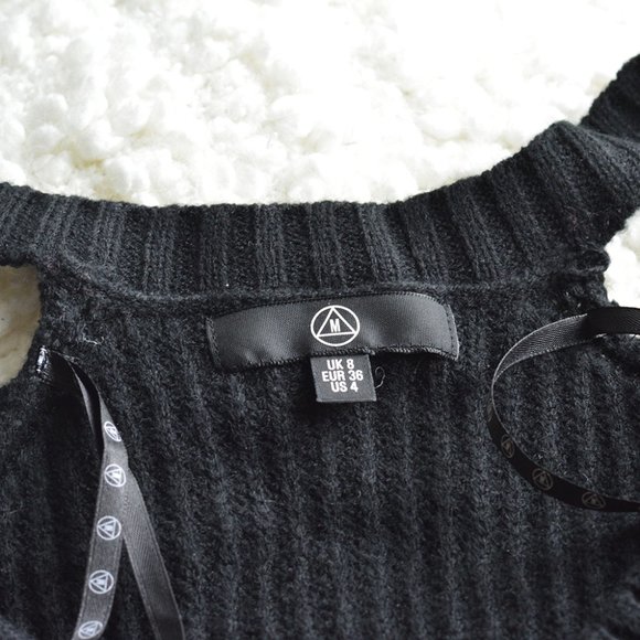 Missguided Lace Up Sleeve Sweater - Picture 4 of 6